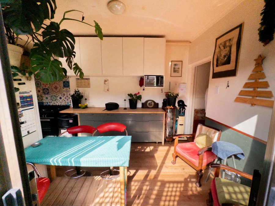 1 Bedroom Property for Sale in Sea Point Western Cape